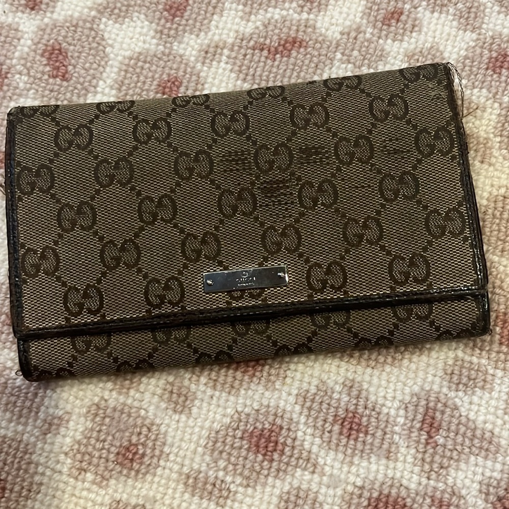 Authentic Gucci wallets - Picture 9 of 14